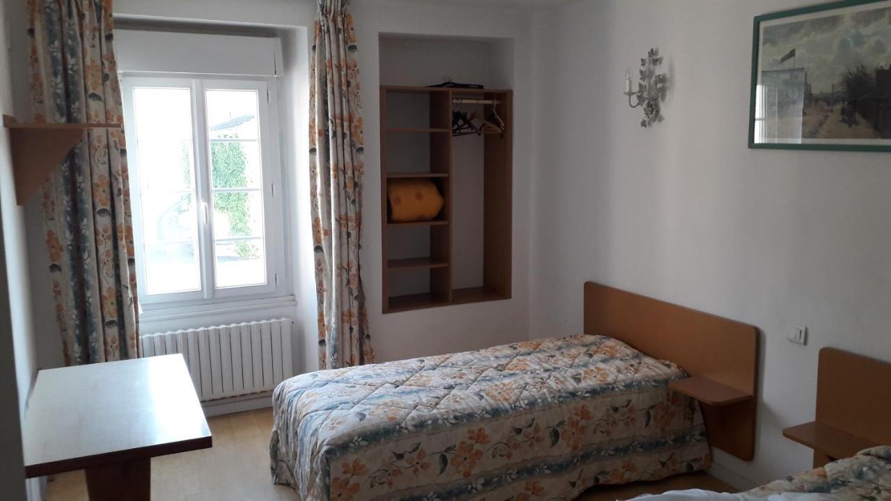 L'Entracte Hotel Saint-Paul-du-Bois Bagian luar foto
