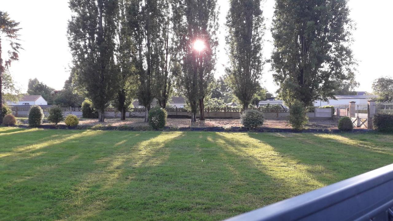 L'Entracte Hotel Saint-Paul-du-Bois Bagian luar foto